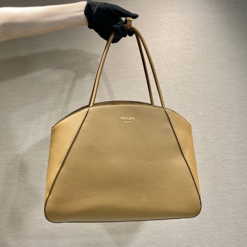 Pra*a tote bags
